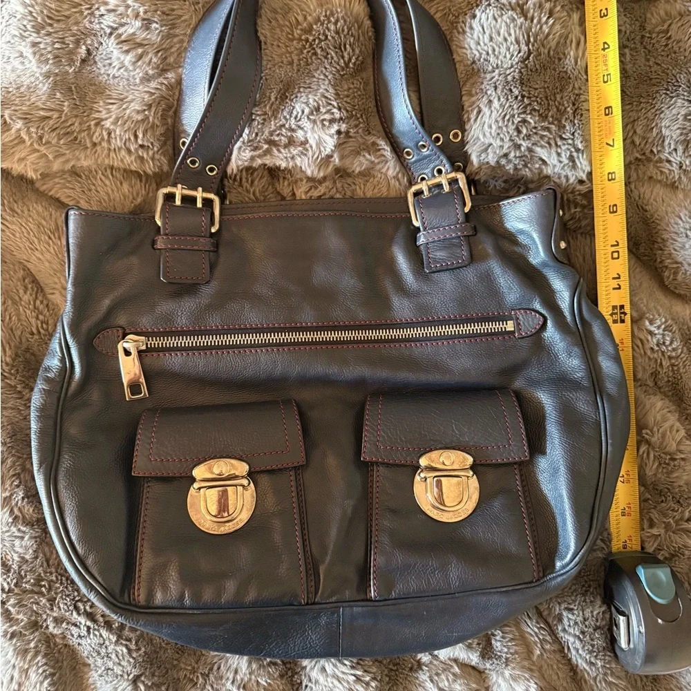 Marc Jacobs Dark Navt /Red stitching Shoulder Bag with silver Hardware - Picture 1 of 3